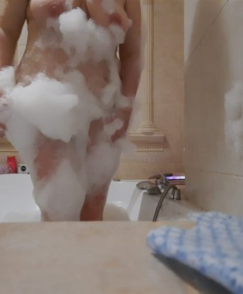 💋
✨ Мои услуги включают классический и эротический массаж, ласки, оральные ласки, стриптиз и доминацию. Я всегда открыта для новых экспериментов и готова реализовать твои самые сокровенные фантазии. 💫
Не бойся делиться своими желаниями со мной - я уверена, что смогу тебя удовлетворить! 😉
Мои положительные отзывы говорят о том, что я способна доставить настоящее удовольствие и расслабление. Доверься мне и ты не пожалеешь! 🌟
📷 В моем альбоме ты найдешь фотографии, которые подчеркнут мою красоту и сексуальность. Поверь, они только намекнут на то, что ты можешь ожидать при встрече.
Живу в Москве и готова встретиться с тобой в любое удобное для нас время. Жду твоего звонка! 🌹 Раиса
